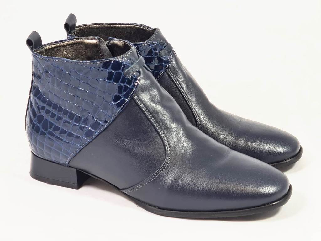 Ghete dama piele bleumarin Florena
