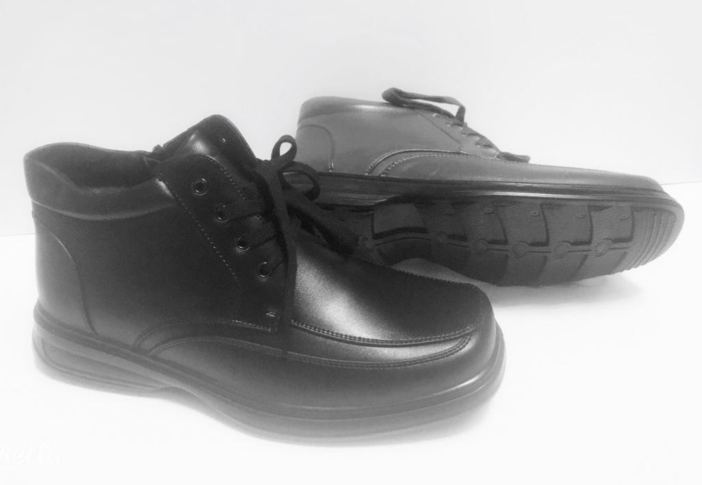 Ghete barbati negre Anton