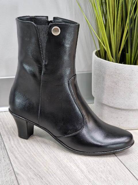 Ghete dama piele negre Doinita