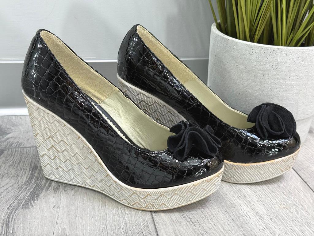 Pantofi dama piele negri lac croco Ioana